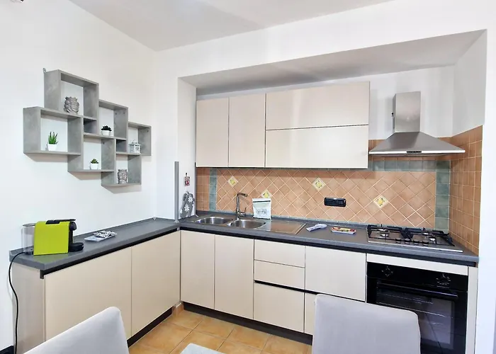 Rosa's House 펜션 리파리